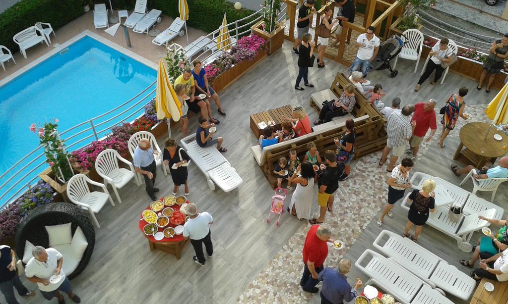 Hotel Gardenia Bellaria-Igea Marina Zewnętrze zdjęcie